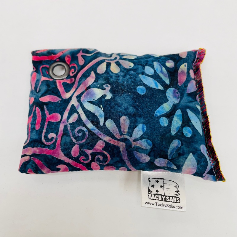 Tacky Saks – Tie Dye Flowers